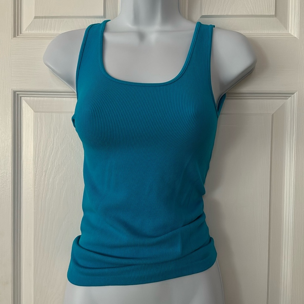 Ribbed Tank